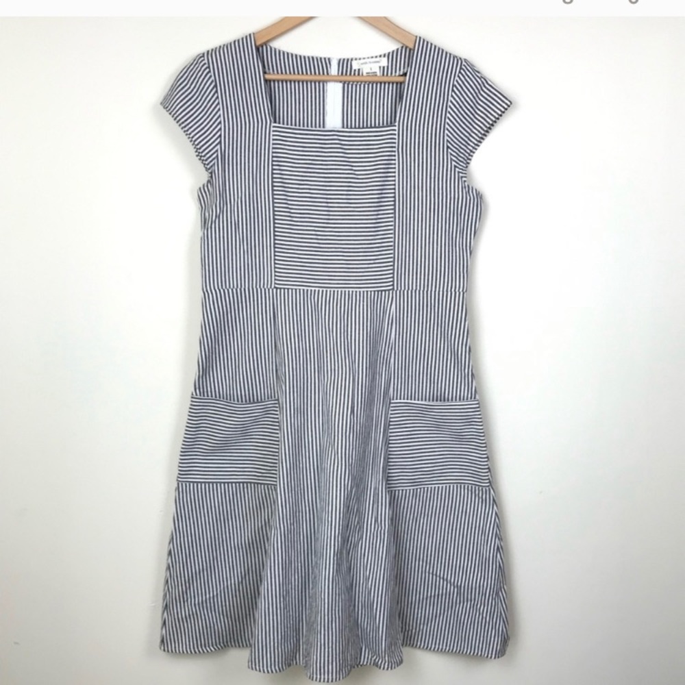 🚫SOLD!! Mata Traders Gray Striped Dress🚫